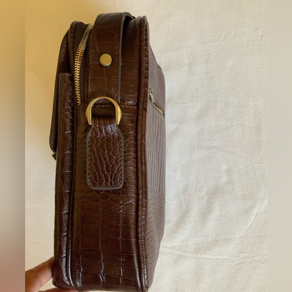 Aldo Man's Crossbody Bag - Picture 9 of 12